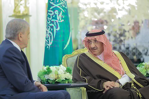 "ولي العهد" يقيم مأدبة عشاء تكريمًا للوزير الأول الجزائري