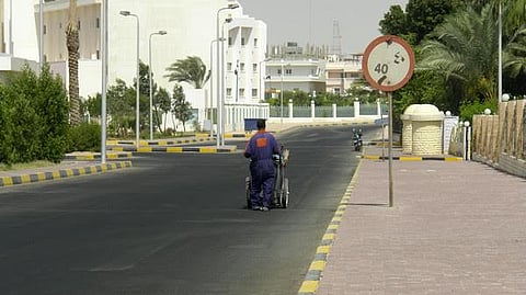 مصري قتل ابنه بقنبلة قدّمها له على أنها كرة