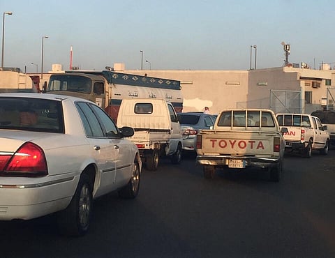 في "شرفية الطائف".. الدخول والخروج بـ"عبارة" والحوادث تزداد!