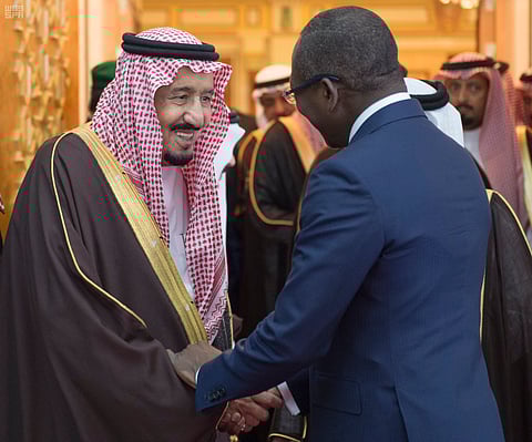 خادم الحرمين الشريفين يستقبل رئيس  بنين