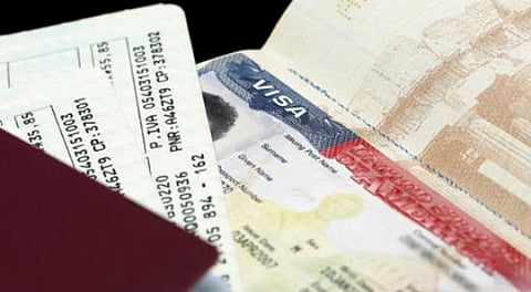 "بي بي سي": "ماي" ستُعلن منح تأشيرات سفر 5 سنوات لشركات بالسعودية