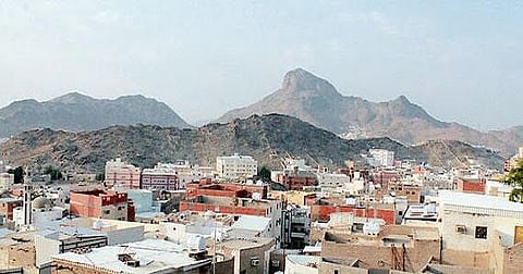شرطة العاصمة المقدسة تحقق في العثور على جثة متحللة داخل مركبة بـ"الكعكية"