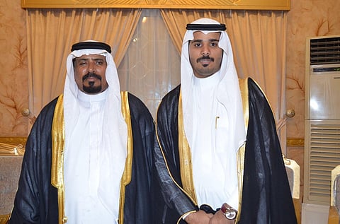"القرني" يحتفل بزواج ابنه بجدة