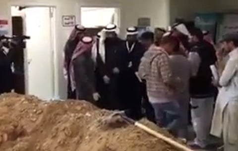 "الربيعة" يطّلع على تصدعات مركز صحي الروضة في تبوك