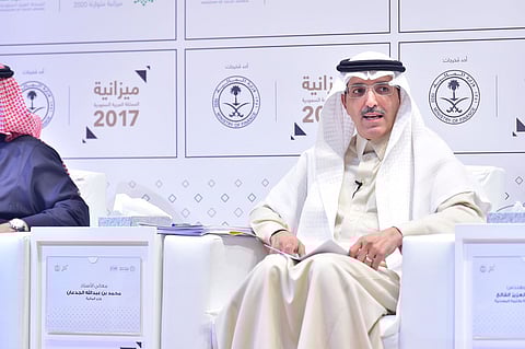 كيف رد وزير المالية على سؤال صحافية عن تكلفة الحرب في اليمن من ميزانيّة ٢٠١٧ ؟!