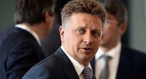 وزير النقل الروسي: فرضيتان محتملتان لسقوط الطائرة العسكرية