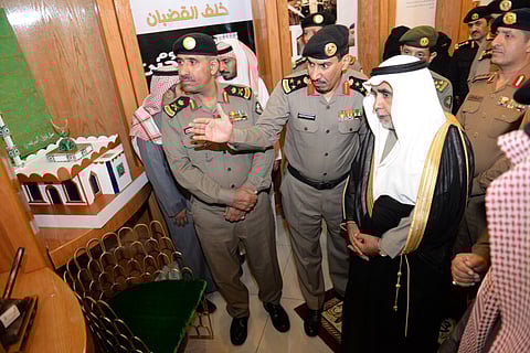 "الجريش" يدشن فعاليات الأسبوع الخليجي الخامس للنزيل بأبها