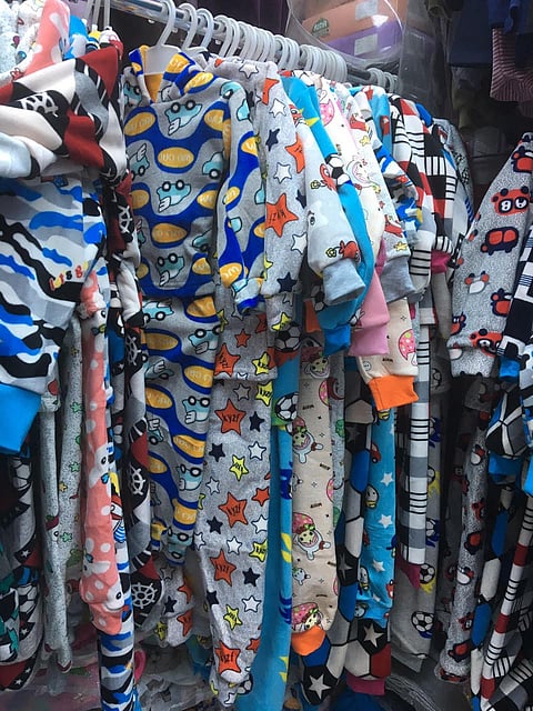 في تجاوب مع "سبق".. وزارة التجارة تداهم محل بيع العَلَم الإسرائيلي بالرياض