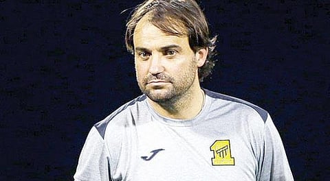 سييرا: نسعى لتخطي الأهلي.. وخصم النقاط سيزيد الفريق قوة