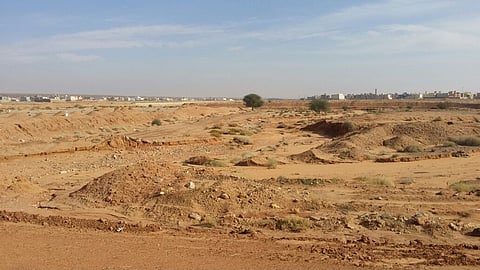 بالفيديو والصور.. "منح الأرامل والأيتام" داخل الأودية بشقراء