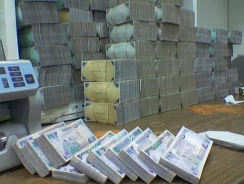 "العساف" منتقداً "دعم الـ400 مليار": ميزانية مشجعة تفوز بها "الصحة" و"التعليم"