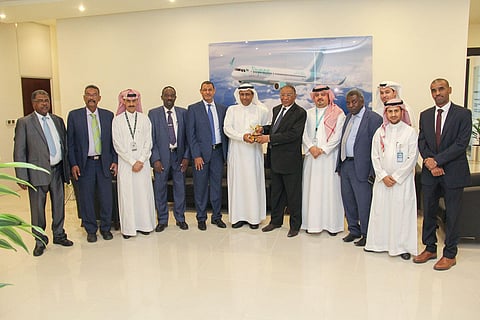 "طيران ناس" يناقش سبل تطوير الشراكة والنقل الجوي بين المملكة والسودان
