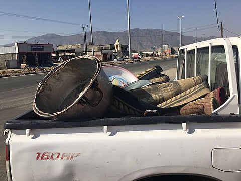 مصادرة وإتلاف صحون حديدية بحملة على محال المندي في "بارق عسير"