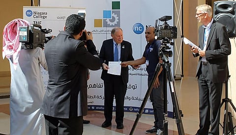 استمرار القبول بالكلية الكندية بالطائف للفصل الدراسي الثاني