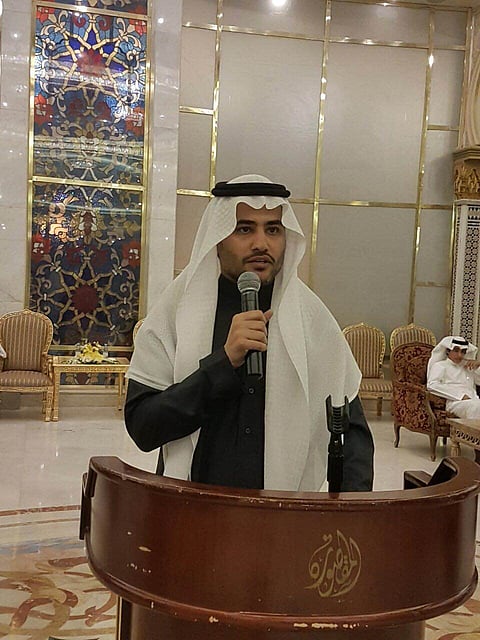 "العاصم" ينال الدكتوراه من بريطانيا