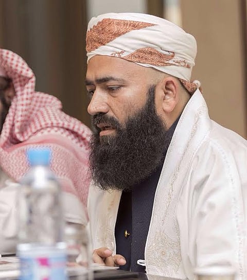 رئيس علماء باكستان: التاريخ سيسطر سيرة الملك سلمان بمداد الذهب
