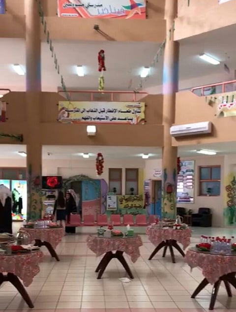 تعليم القريات: أولياء الأمور دخلوا مدرسة البنات بدعوة من المديرة
