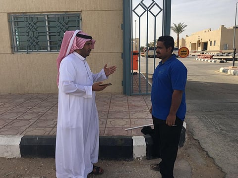 محافظ الأفلاج: التحقيقات جارية للتوصل للمتهمين بالاعتداء على مركبة مدير المعهد الصناعي