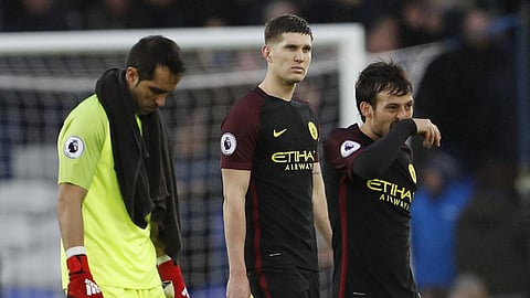 الدوري الإنجليزي: إيفرتون يهزم السيتي برباعية تاريخية.. ورأسية "إبرا" تنقذ مانشستر