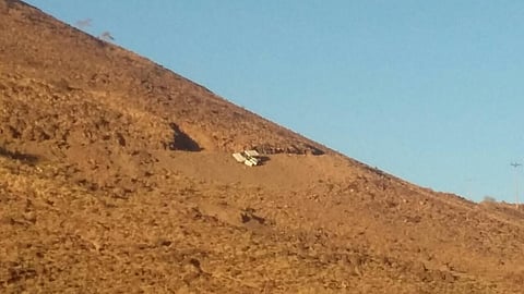 عسير.. انقلاب مركبة ونجاة ثمانية طلاب وسائقهم