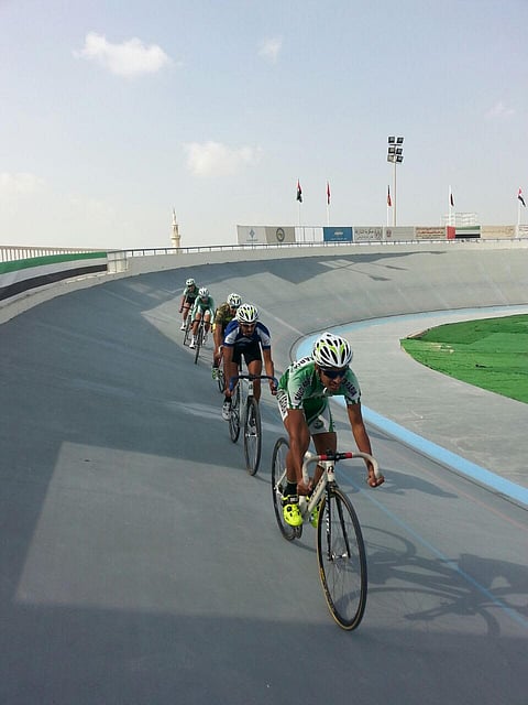 أخضر الدراجات يطلق معسكره الإعدادي بالشارقة