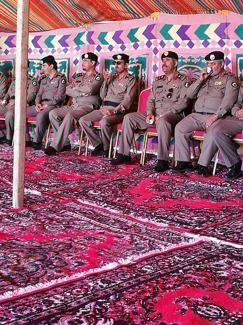 ​مدير شرطة عسير يعزي "القحطاني" في وفاة زوجته