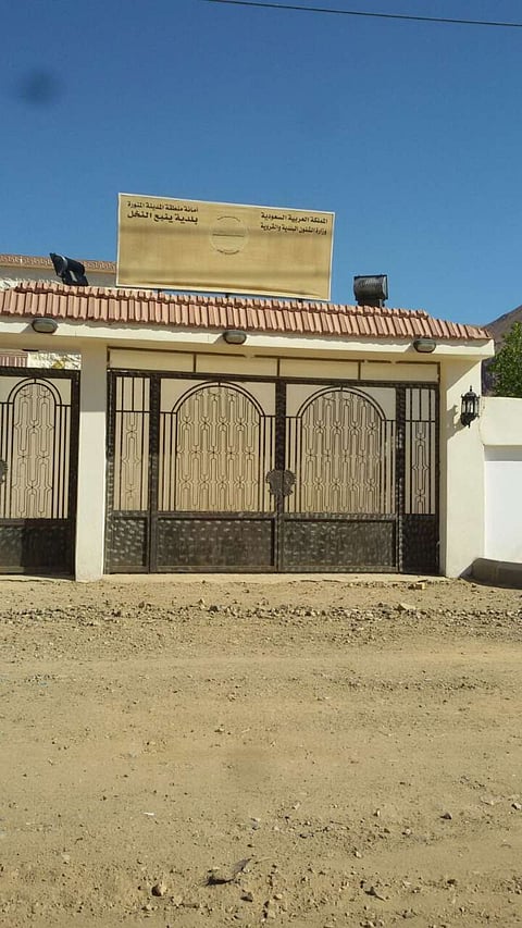 تجاوباً مع "سبق".. أمانة المدينة تؤكد حرصها على تقديم أفضل الخدمات لـ"رخو ينبع"