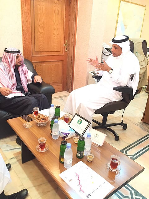 "السبيعي" يطلع على سير أعمال مكافحة الجراد والآفات