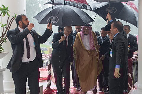 رغم غزارة "أمطار جاكرتا".. الملك سلمان يرفض تأخير الزيارة