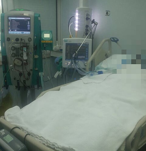 مكة .. مأساة فتاة دخلت المستشفى بالتهاب بالرئة لتخرج محمولة بالنعش