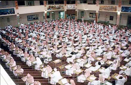 منسوبو التعليم يطلقون العنان لفرحتهم بتقديم الاختبارات قبل شهر رمضان
