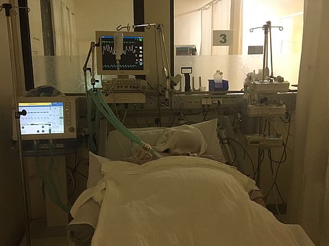 المرض يقعد "أفنان" منذ ولادتها.. ووزنها تجاوز 250 كلجم