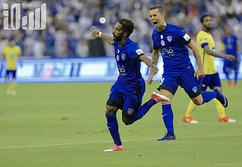 جماهير "النصر" تستغرب صمت شرفيي النادي بعد "خماسية الهلال"!!