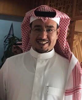 "الشويعر" يحصل على الماجستير في الرعاية والتأهيل