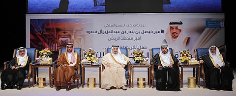 أمير الرياض لـ "سبق": خادم الحرمين ملك التميز في كل المحافل