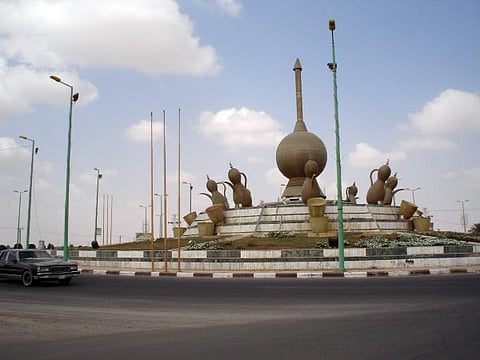 مطعم شهير بأحد المسارحة "يقدم لحوم كلاب للزبائن".. قصة بلاغ كاذب