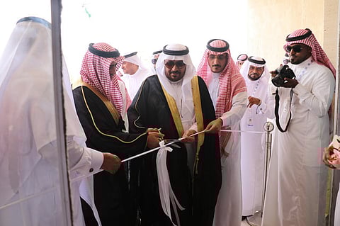 "الحميدان " يدشن مشروعات بأكثر من  31 مليون ريال بالقوز في القنفذة