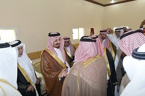 أمير عسير يعزي أسرتي آل ثقفان وآل ضبعان