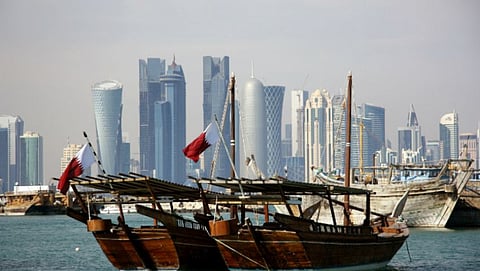 القطريون ينتفضون على "الحمدين".. ويعلنون رفضهم دعم الإخوان والعلاقات مع إيران
