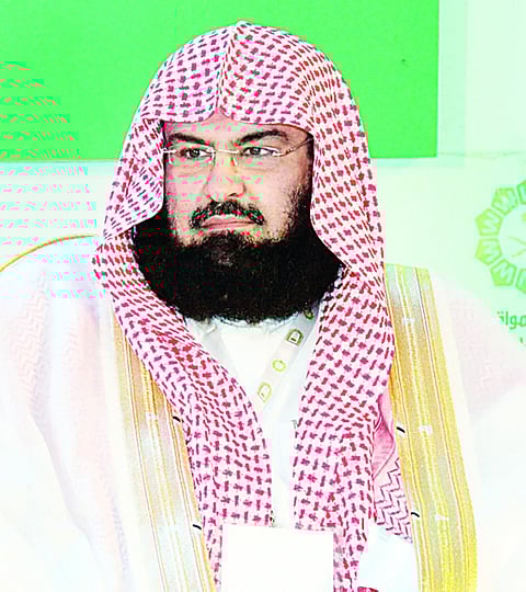 "السديس" يوجّه بتشكيل لجنة عليا لرصد الأفكار المتطرفة