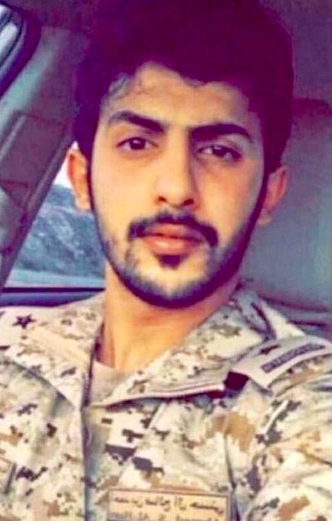 جثمان الشهيد "الشمراني" يصل مكة اليوم.. أجّل قرانه وهكذا واجه 6 حوثيين