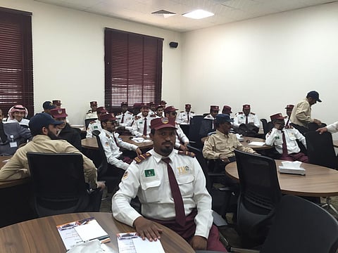 جامعة الطائف تدرب 60 حارساً وحارسة في مجال السلامة المهنية