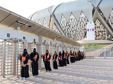 هيئة الرياضة تخصص فريق عمل لتسهيل مهام دخول العائلات إلى ملعب "الجوهرة"