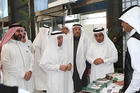 مدير جامعة الملك عبد العزيز يرعى فعاليات ملتقى التوجيه والإرشاد المهني