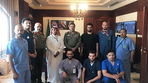 "جوازات مكة" تتبرع بدمها للجنود المرابطين في الحد الجنوبي