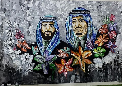 شاهد.. "خيرالله" يرسم صورة الملك سلمان وولي عهده في مهرجان الزهور بـ"ينبع الصناعية"