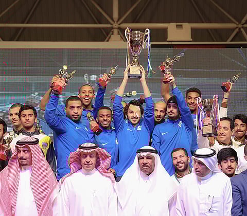 الهلال والأهلي وهجر أبطال دوري الكاراتيه لأندية الممتاز