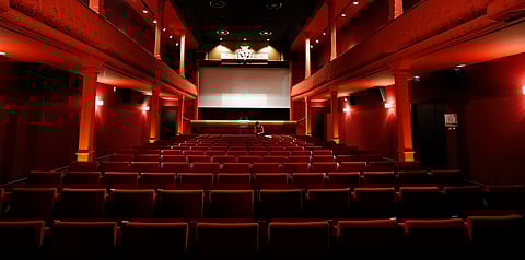 السعودية تتهيأ لافتتاح دار السينما للجمهور.. خلال أسابيع