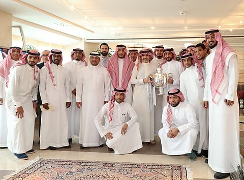 الهلال في حضرة الوليد بن طلال .. مكافأة بـ4 ملايين ريال والمطالبة بالعالمية