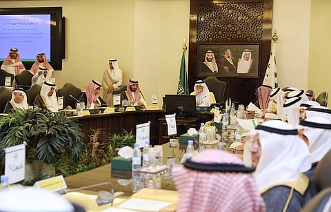 أمير مكة يوجه بتشكيل لجنة لدراسة موضوعات مجلس المنطقة وآليات تنفيذها